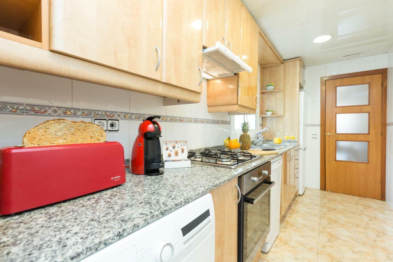 فيلا Casa Samara كاستيلديفيلس المظهر الخارجي الصورة